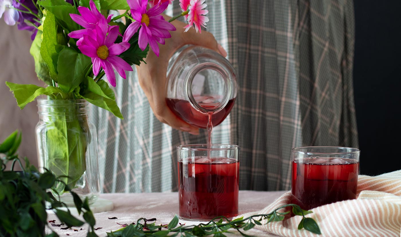 Elderberry-Hibiscus-Iced-Tea-w
